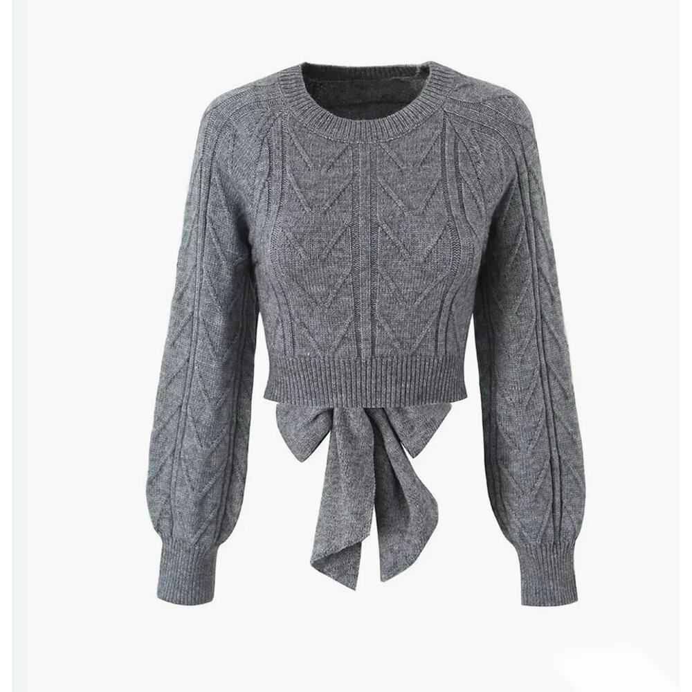 Commence NWT Open Back Cropped Sweater Size M Gray Cable Knit